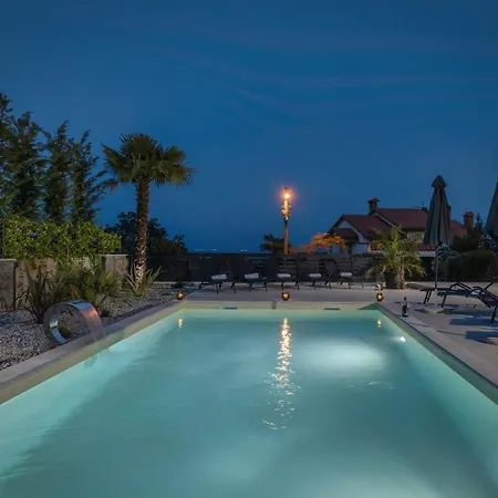Villa Adriatic, Apartment Enio With Swimming Pool, Panoramic Sew View, Free Parking Icici Exterior photo