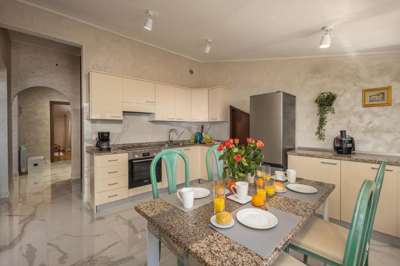 Apartment Adriatic, Enio With Swimming Pool, Panoramic Sew View, Free Parking Icici