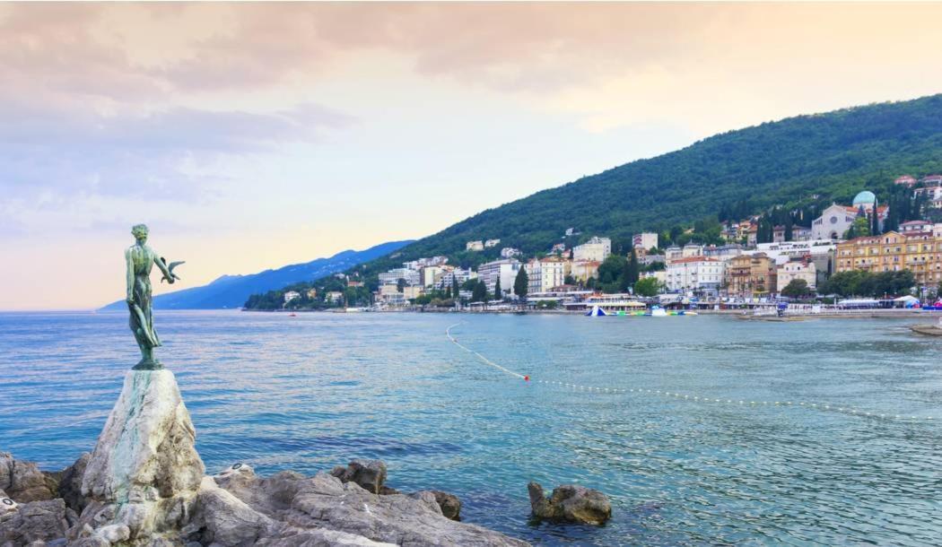 Adriatic, Enio With Swimming Pool, Panoramic Sew View, Free Parking Apartment *